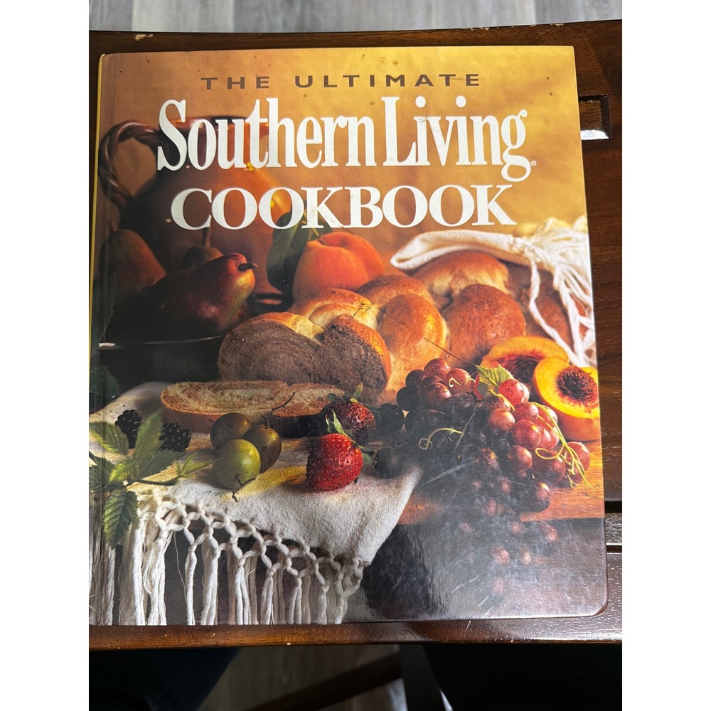 The Ultimate Southern Living Cookbook Hardcover 1999 Oxmoor House 084871816X